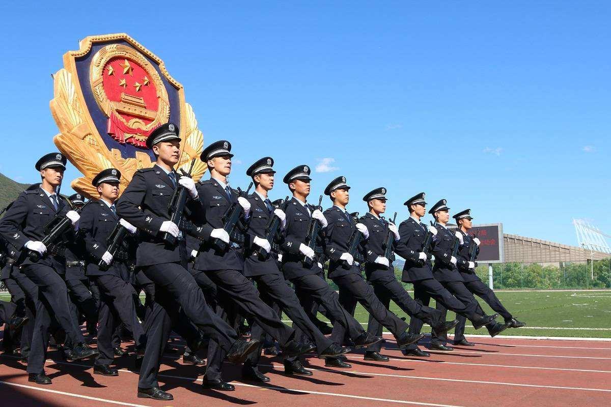 警探长引领警务创新，筑牢安全城市防线